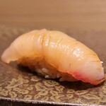 Kagurazaka Sushi Yasaka - カンパチ