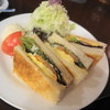 前田珈琲 - 料理写真:ホットサンド　フツーです。