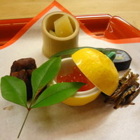 割烹 やました - お通しはお正月っぽい