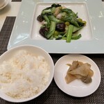 中国料理 陽明殿 - 彩り野菜の塩炒め