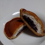 LAWSON - 料理写真:どらもっち　あんこ＆ホイップ：192円