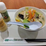 リンガーハット - 野菜たっぷり食べるスープ