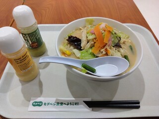 リンガーハット - 野菜たっぷり食べるスープ