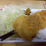 とん八 - 串カツ１本 330円(税込)(2024年2月21日撮影)