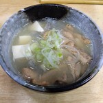 とん八 - もつ煮込み 380円(税込)(2024年２月8日撮影)