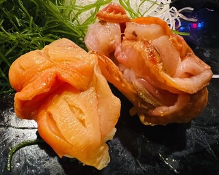 Fukuzushi - 赤貝とヒモ