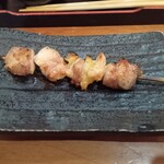 Izakaya Nonta - 地鶏3本（モモ）