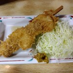 とん八 - 串カツ１本 330円(税込)(2024年1月25日撮影)