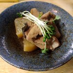 とん八 - ぶり大根煮 420円(税込)(2024年1月25日撮影)