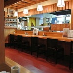 Horiuchi - 寿司屋の様な綺麗な店内