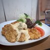 Capriccio Shokudo - ◆チキン南蛮はムネ肉だと思うのですが、大きめ4個盛られていてお野菜もたっぷり。 このお値段でこのボリュームにビックリですよ。(≧◇≦)