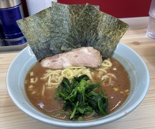 らーめん武道家 口 - ラーメン(並)