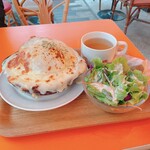 Sakura Kafe Ando Resutoran Ikebukuro - 