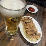 珉珉 - 餃子とビール