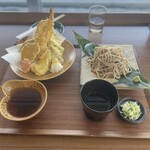 蕎麦ダイニングそばの里 - 天ざる蕎麦（¥1800）