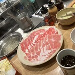 Shabu sen - 豚と牛肉　もずく酢