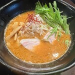 GANCON NOODLE - エビの香りが高い濃厚なスープがとても美味しい