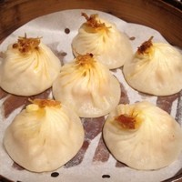 京鼎樓 HANARE店 - XO醬小籠包。
