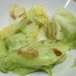 ラーメンみなみ - ザク切りゆでキャベツ