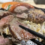 うえすたん - 鉄板で少し焼き目を付けて頂きます♫