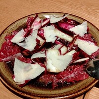 オービカ モッツァレラバー 横浜店 - 馬肉のカルパッチョ　ラディッキオタルティーボのサラダ⭐️