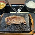 感動の肉と米 稲毛山王店 - ロースステーキセットレギュラー