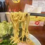 ラーメン 洞くつ家 - 