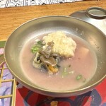 Girogiro - 紫のカリフラワーを使用したお椀
                白子の天ぷら、黒胡麻のくず豆腐