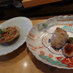 左 香箱カニのチラシ寿司。右 ブリの焼き物