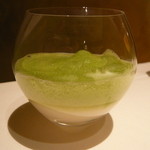 ライラ - ２．アミューズ②蕪（蕪の葉のムース・蕪のスープ）2014.1.1x