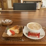 Woodgallery & Cafe 樹 - 