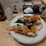 Sushi Tempura Gosakutei - ●夕食 単品。活伊勢海老焼8778+活ｳﾆ刺2178+空豆528X2+ｶﾏ塩焼1078+細巻(ﾈｷﾞﾄﾛ1100+ﾄﾛﾀｸ100+ｳﾒｼｿ440)+瓶B 770+冷酒1408=17,860円 