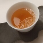 Installation Table ENSO L'asymetrie du calme - 