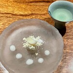 上方中華 新瓊 - 百合根のプリン・菊花茶