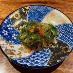 上方中華 新瓊 - 精進フカヒレと大阪の春菊のサラダ