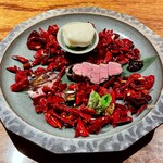 上方中華 新瓊 - 河内鴨(若鴨とひね鴨) 蒸しパンに巻いて