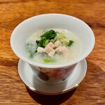 上方中華 新瓊 - 暖胃鲜粥