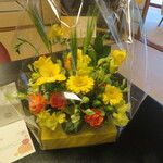 三養荘 - 誕生祝のお花