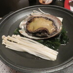 三養荘 - 蝦夷鮑酒蒸し