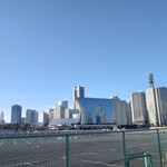 Takeya Shiyokudou - 横浜臨港幹線道路を渡った後の景色