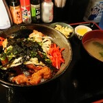 とりやしき - カラマヨ丼定食