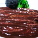 アピシウス - シャラン産鴨胸肉のロティ　サルミソース