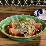 Azabu Shiki - トマトじゃこサラダ