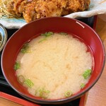 黒酢チキン南蛮専門店 たかもとや - 定食　味噌汁