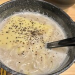 Toriki zoku - 牛骨チーズ白湯麺