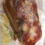 ディグルパン - ミートソースとトマトチーズトースト