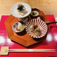 賛否両論 名古屋 - かきとカブの白和え
                    里芋のスープ
                    牛肉と季節野菜のきんぴら
                    タコとふき