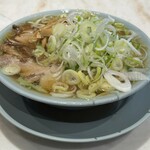 ちえちゃんラーメン - チャーシュー麺(¥1,200)
            ネギ(¥100)
            メンマ(¥100)