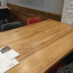 Table BonVoyage - こちらのテーブル席に座りました(^^)v