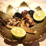 くろぎ - 秋田産松茸・天然舞茸・天然コウ茸の焼き物